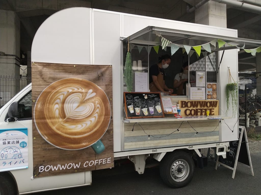 bowwow coffeeのキッチンカー