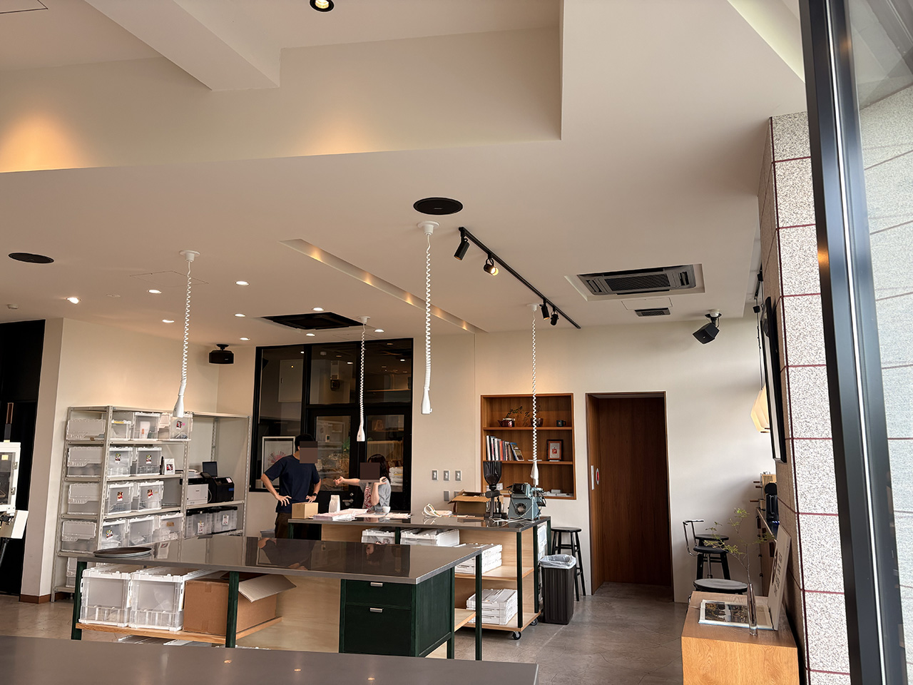 フグレン登戸店内の様子