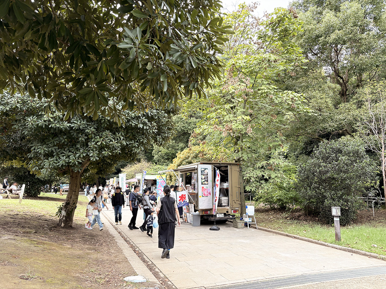 生田緑地のキッチンカー