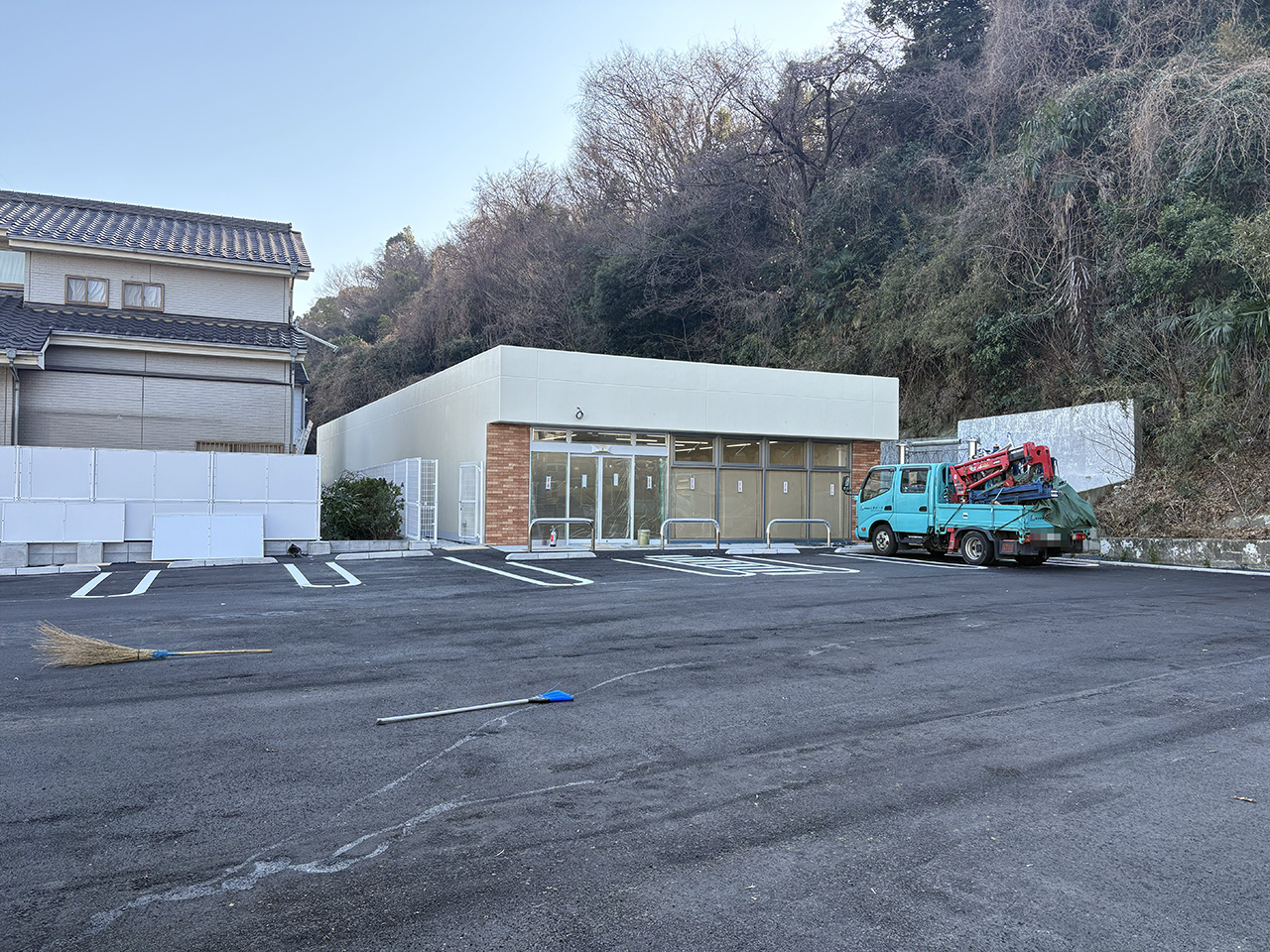 工事中のセブンイレブン長尾橋店移転後の店舗