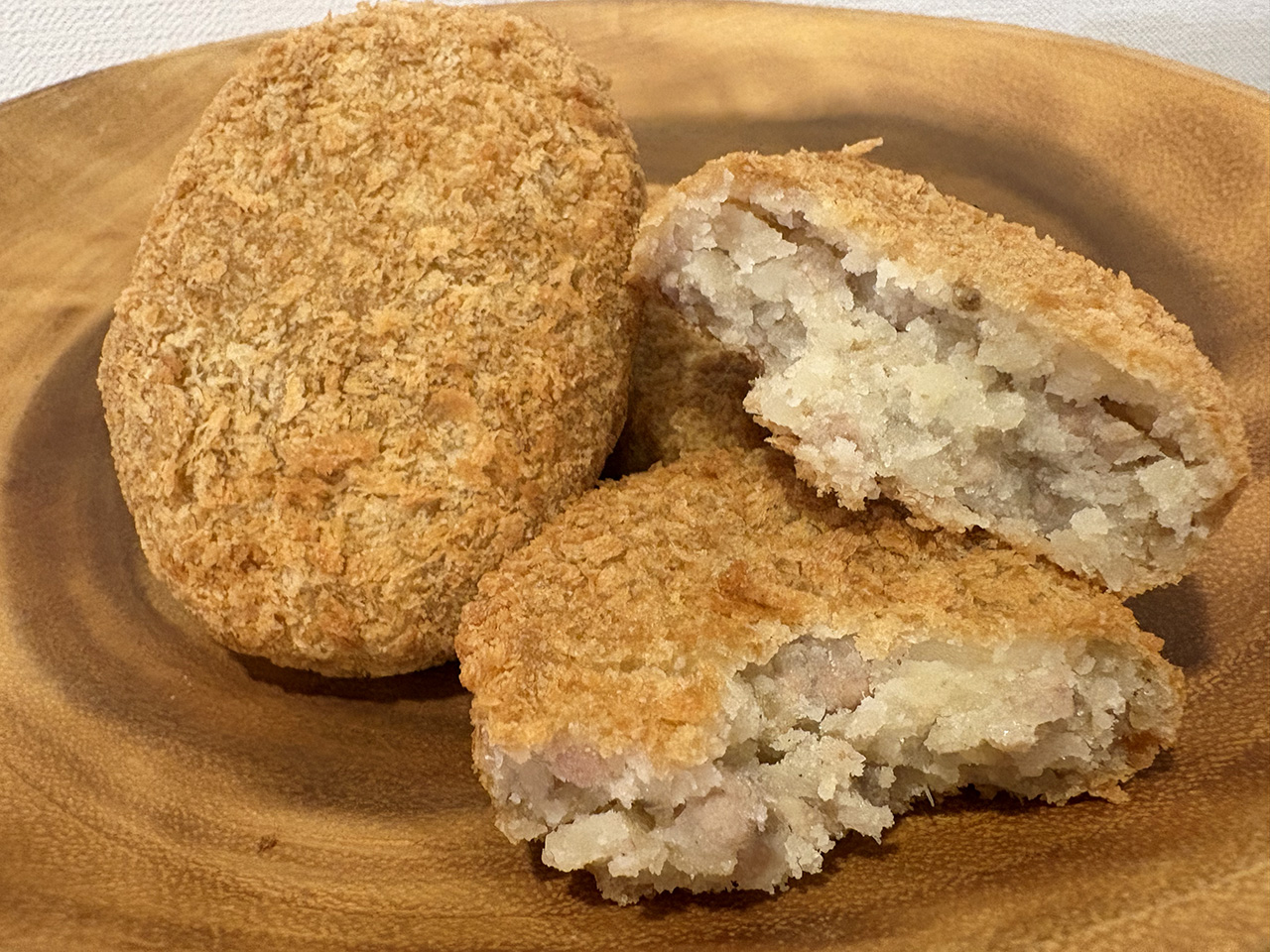 肉の伊勢屋のコロッケ