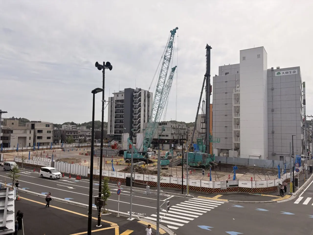 登戸駅前の再開発工事