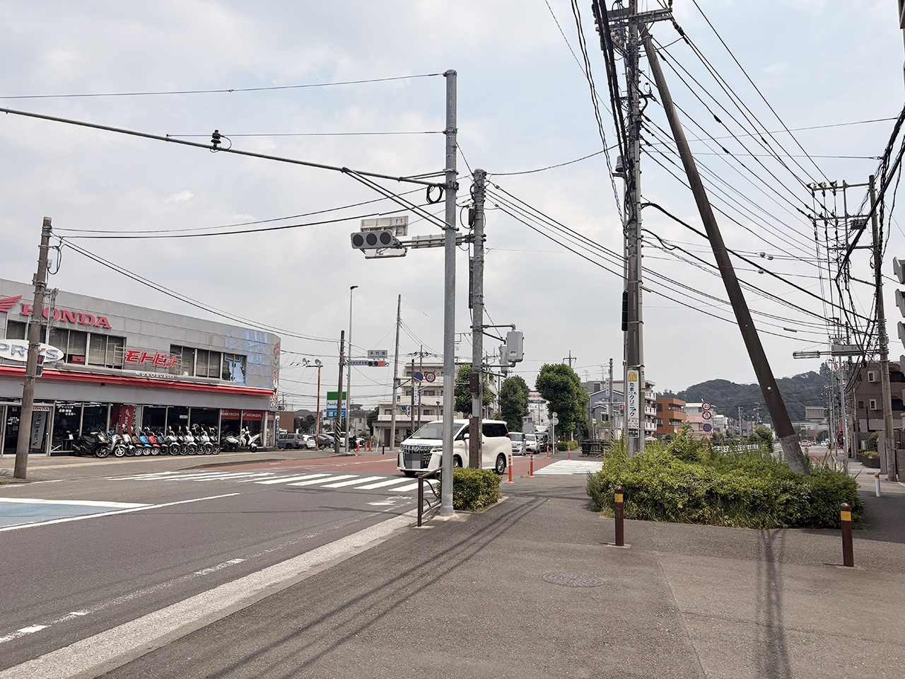 モンテローザ向ヶ丘「カジュアルイタリアンViola」オープン予定地近くの本村橋交差点